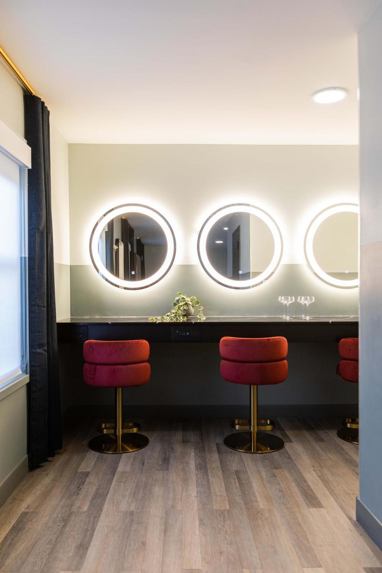 Voco The Darwin - Atlanta Midtown By Ihg Hotel Екстериор снимка