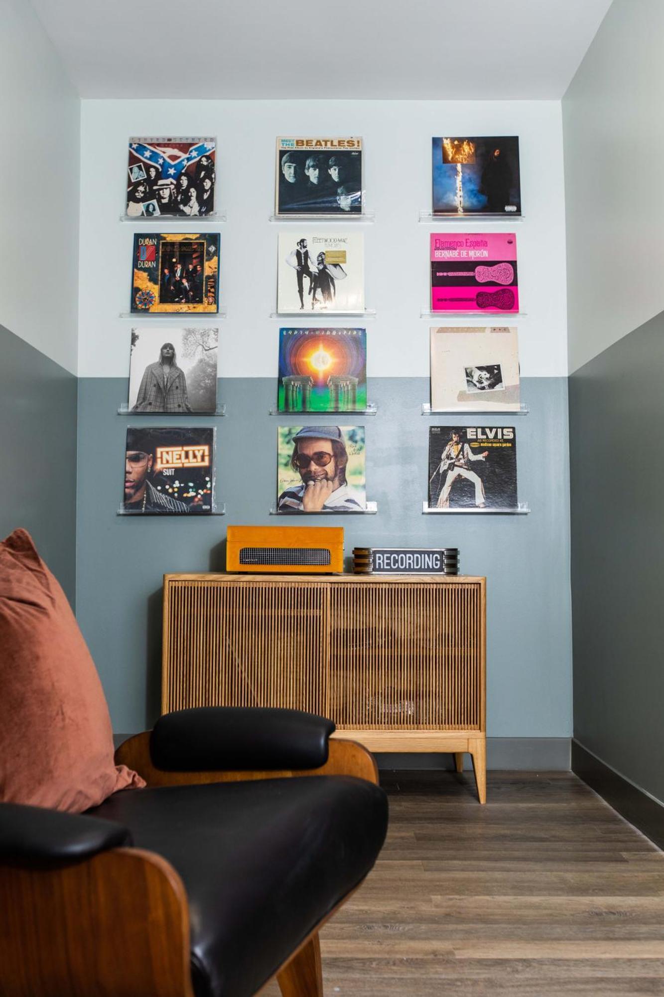 Voco The Darwin - Atlanta Midtown By Ihg Hotel Екстериор снимка