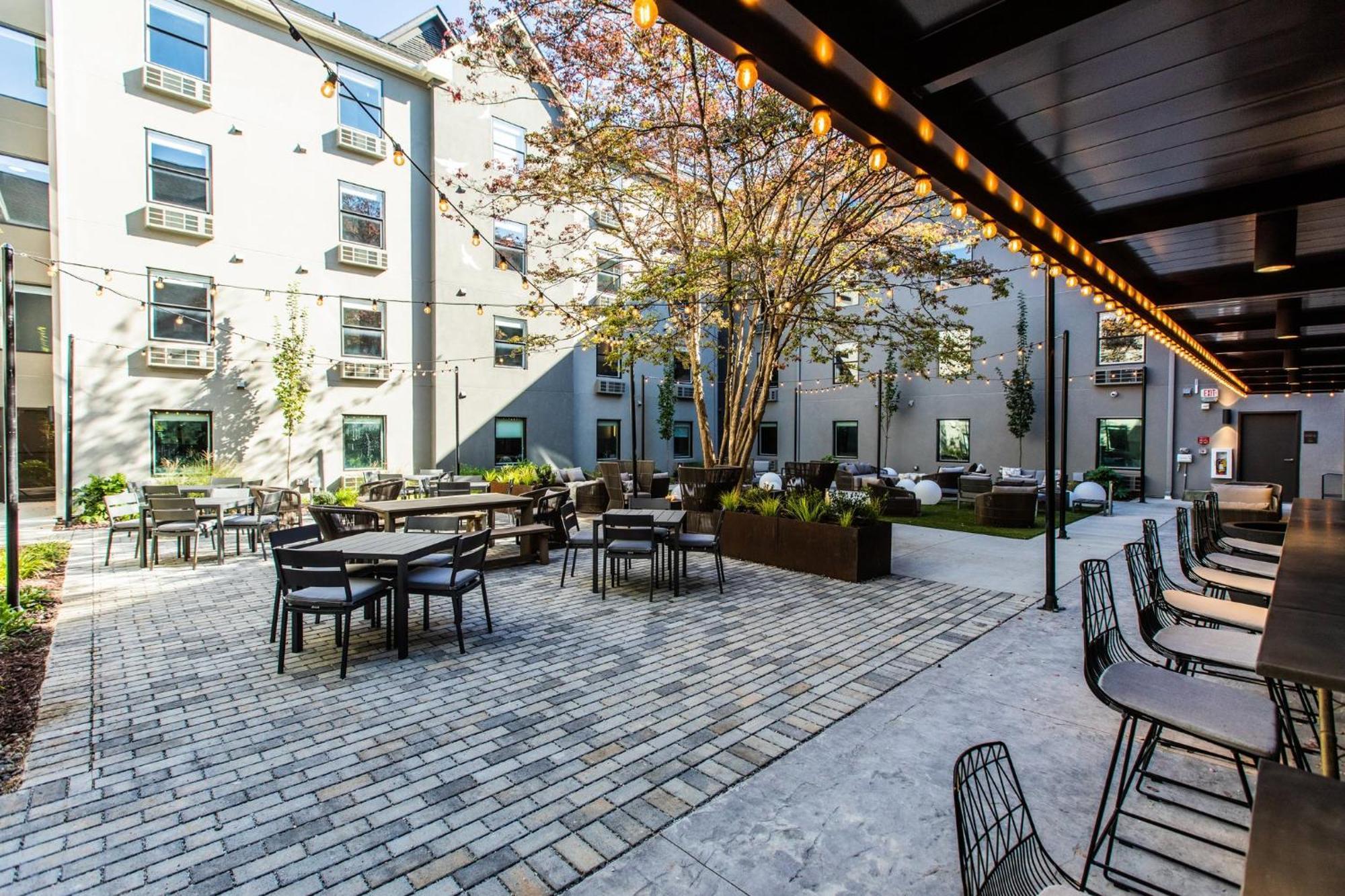 Voco The Darwin - Atlanta Midtown By Ihg Hotel Екстериор снимка