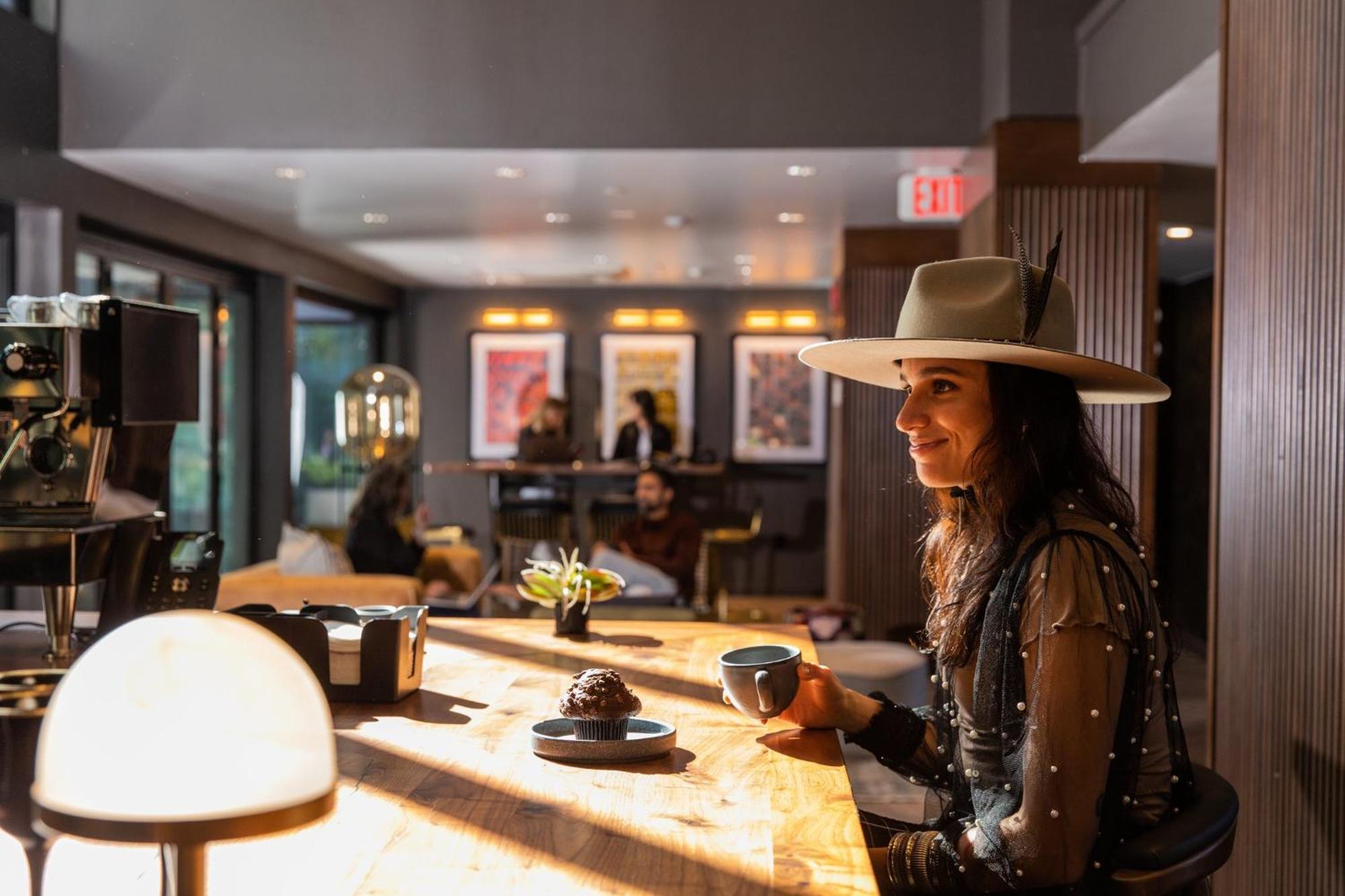 Voco The Darwin - Atlanta Midtown By Ihg Hotel Екстериор снимка